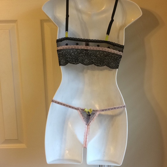 Cosmopolitan black lace bralette - Picture 4 of 7